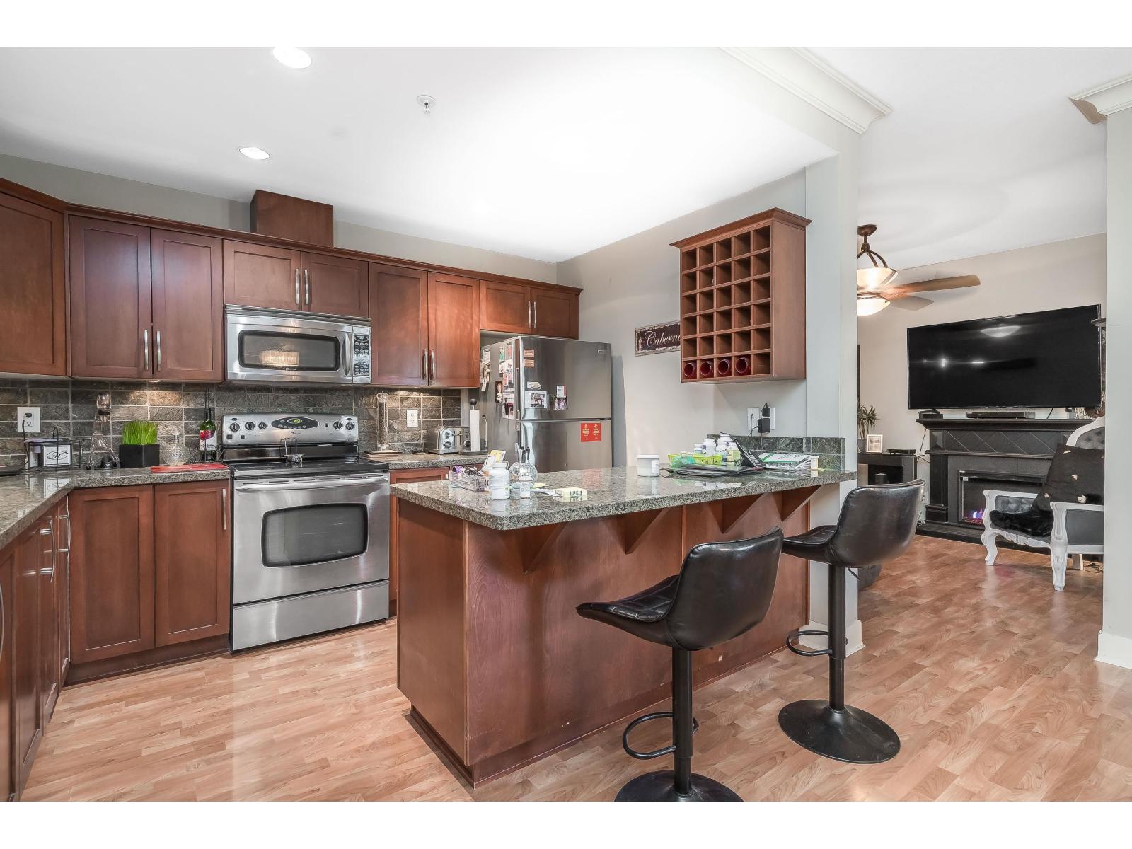 214 5430 201 Street, Langley, British Columbia  V3A 0A2 - Photo 9 - R3117583