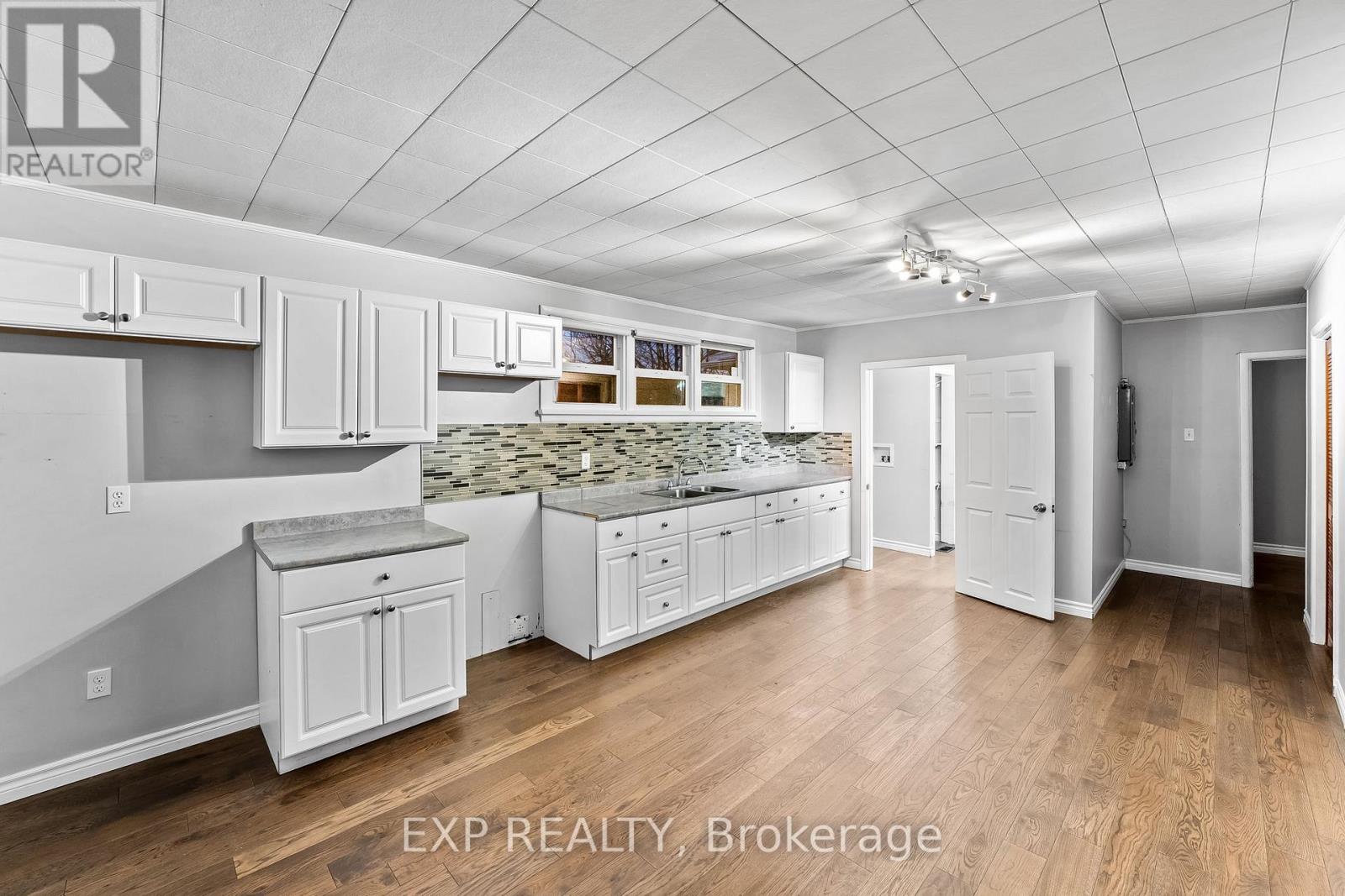 23 Ridley Street, Prince Edward County, Ontario  K8N 4Z1 - Photo 16 - X13075878