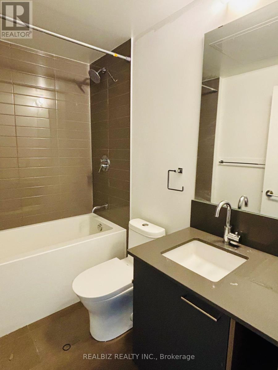 318 - 3005 Pine Glen Drive, Oakville, Ontario  L6M 5P5 - Photo 5 - W13075036