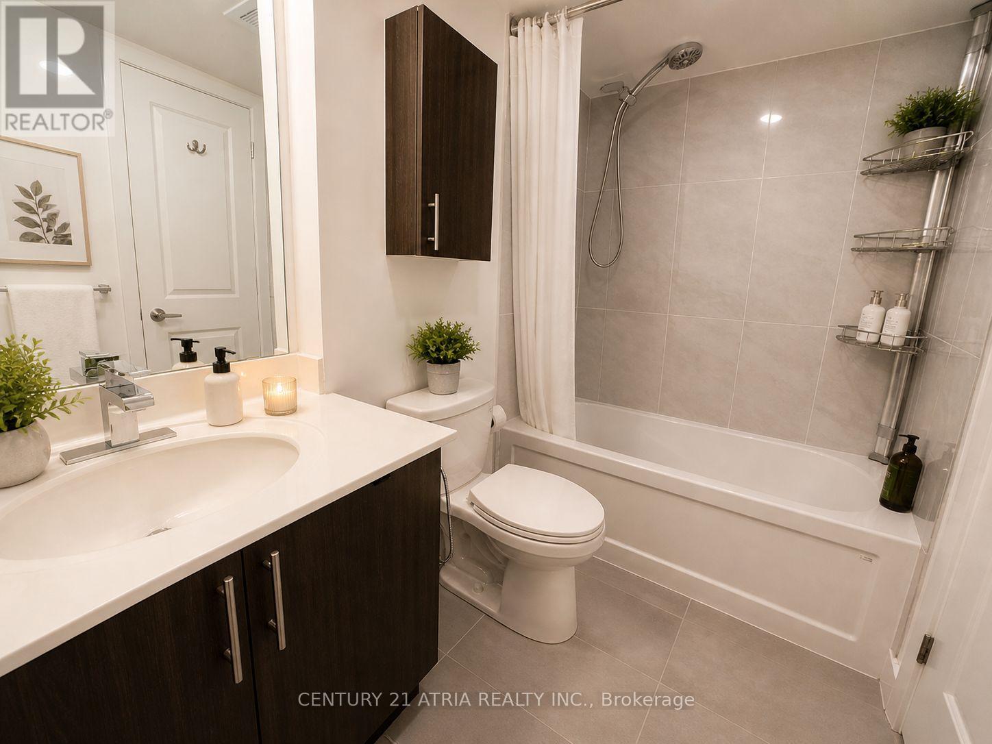 310 - 75 Norman Bethune Avenue, Richmond Hill, Ontario  L4B 0B6 - Photo 7 - N13074488