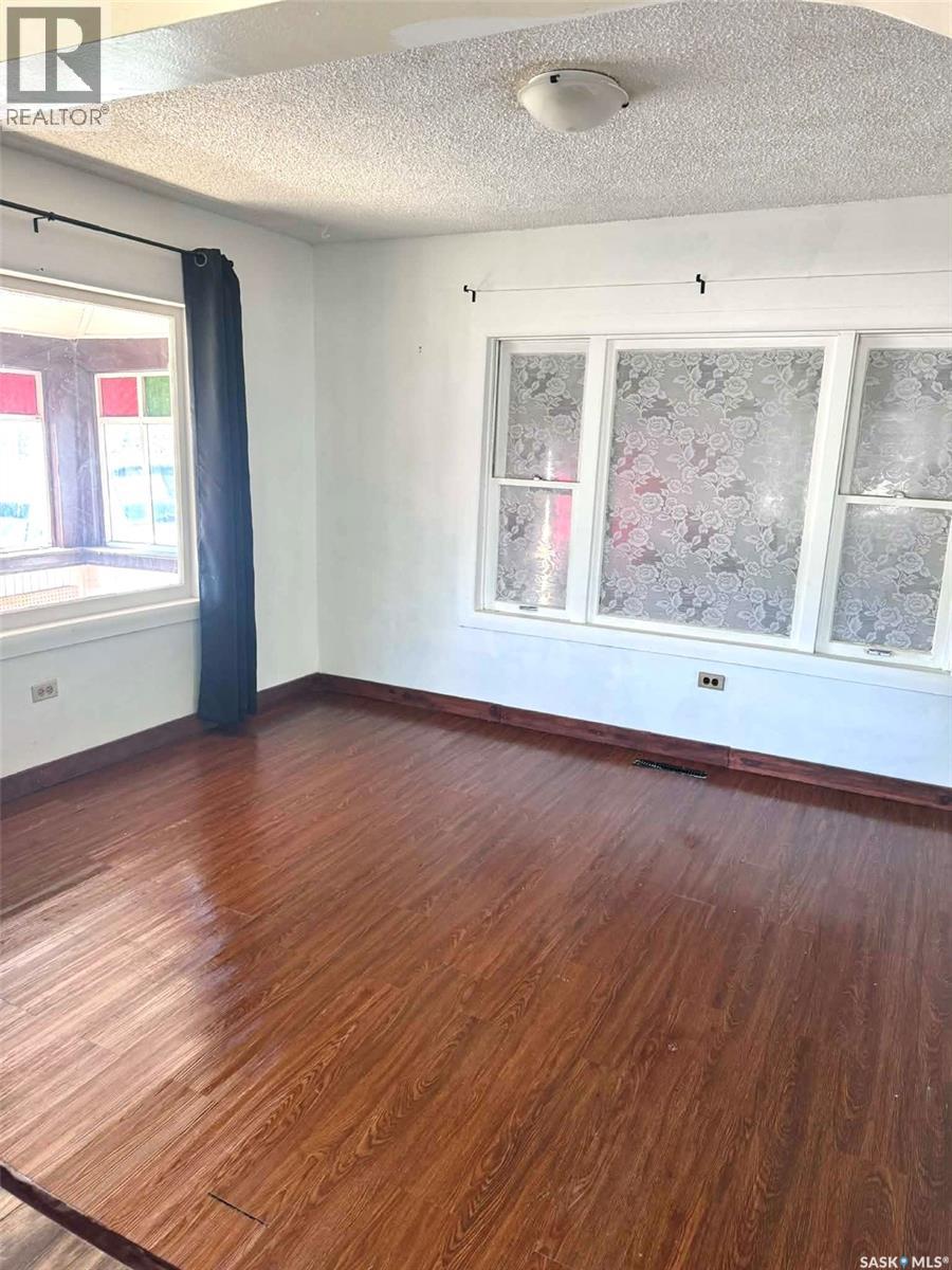 212 South Avenue E, Hafford, Saskatchewan  S0J 1A0 - Photo 7 - SK034570