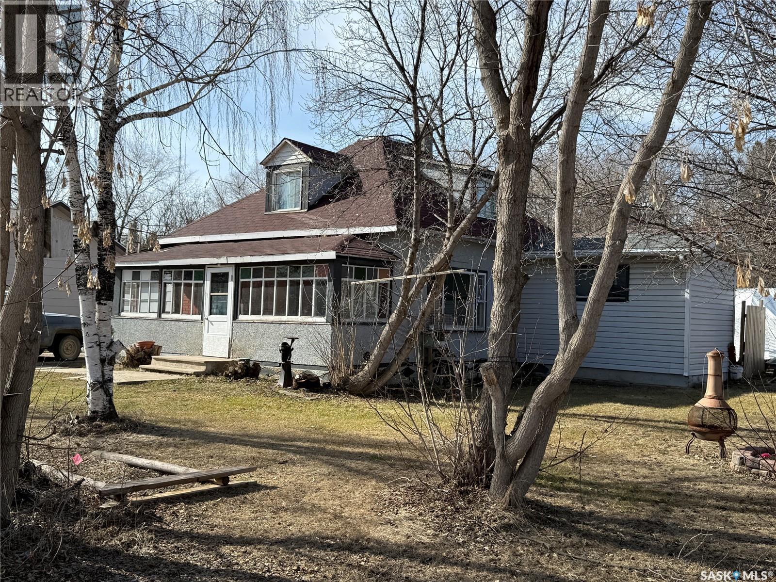 212 South AVENUE E, Hafford, Saskatchewan