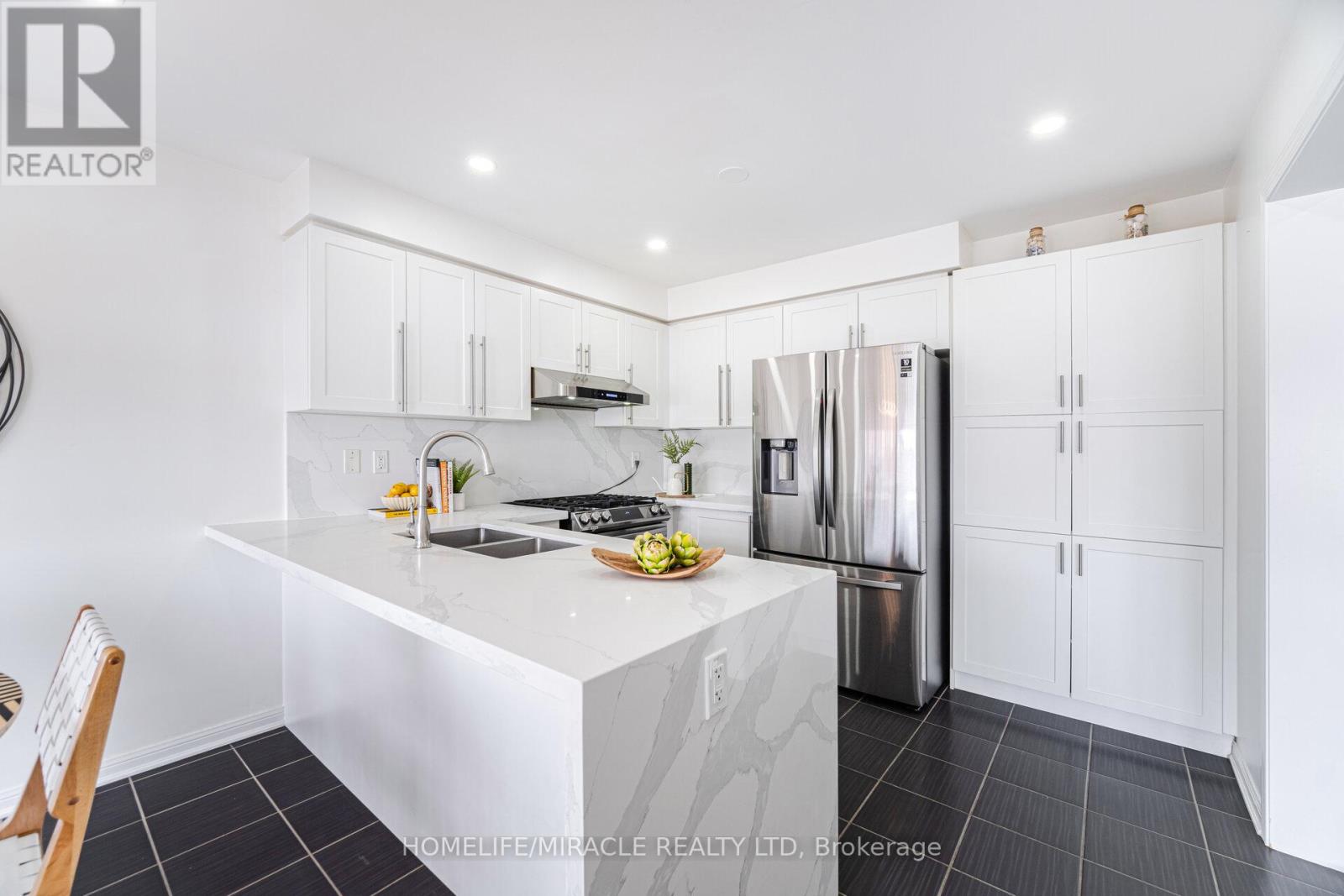 14 Robert Parkinson Drive, Brampton, Ontario  L7A 0Y3 - Photo 12 - W13075860