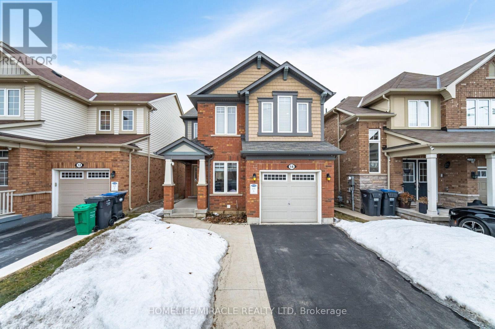 14 Robert Parkinson Drive, Brampton, Ontario  L7A 0Y3 - Photo 2 - W13075860