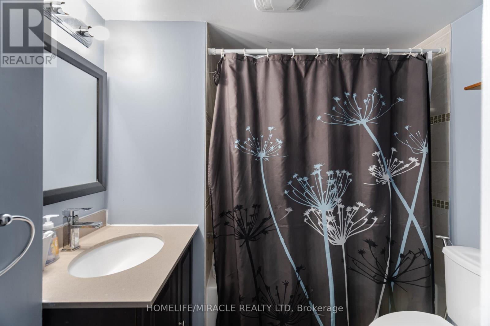 14 Robert Parkinson Drive, Brampton, Ontario  L7A 0Y3 - Photo 33 - W13075860