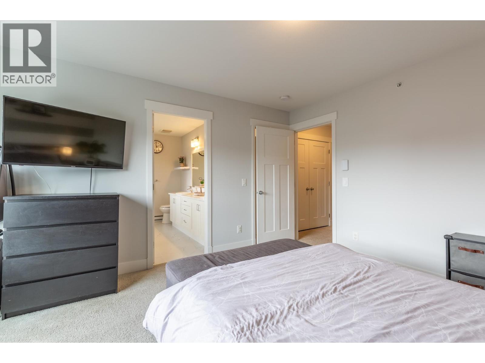 23958 Kanaka Way, Maple Ridge, British Columbia  V2W 0H7 - Photo 16 - R3114943