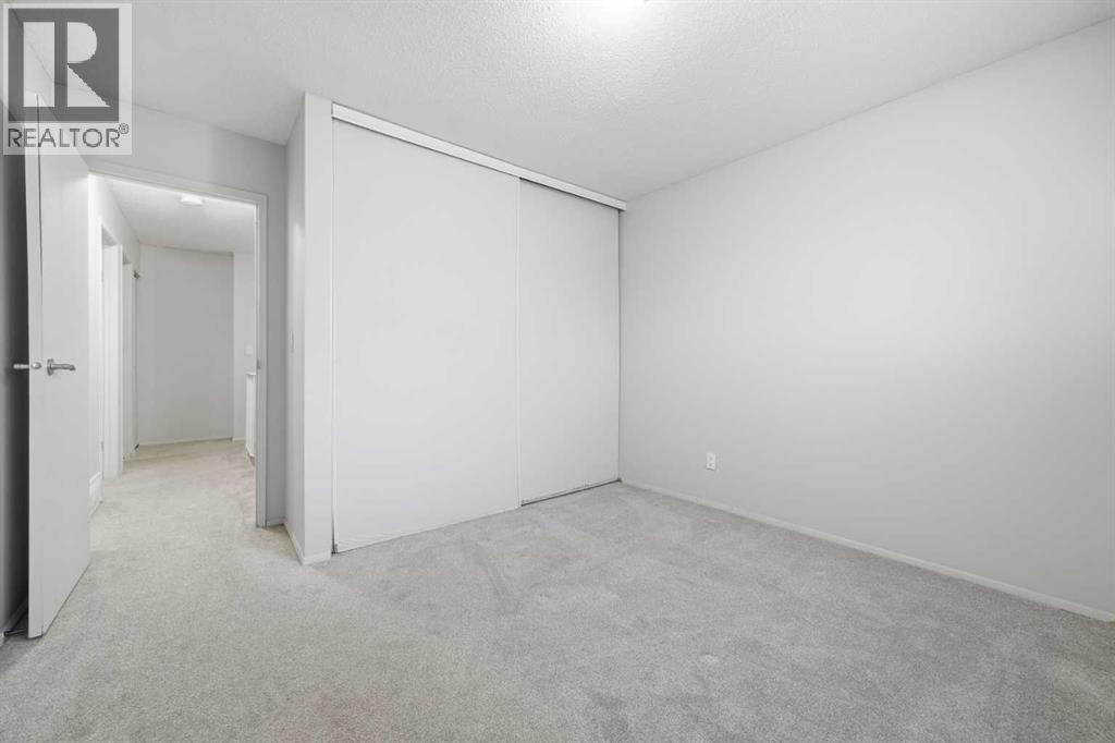 306, 2200 Woodview Drive SW, Calgary, Alberta  T2W 3N6 - Photo 10 - A2306365