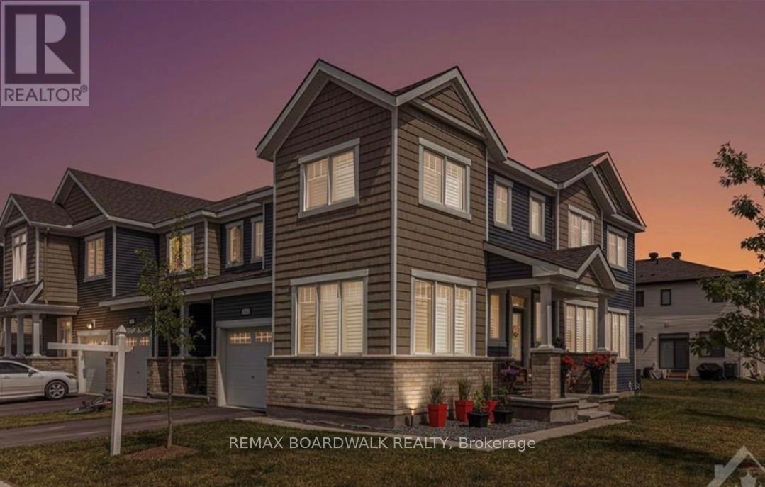 741 DERREEN AVENUE, Ottawa, Ontario