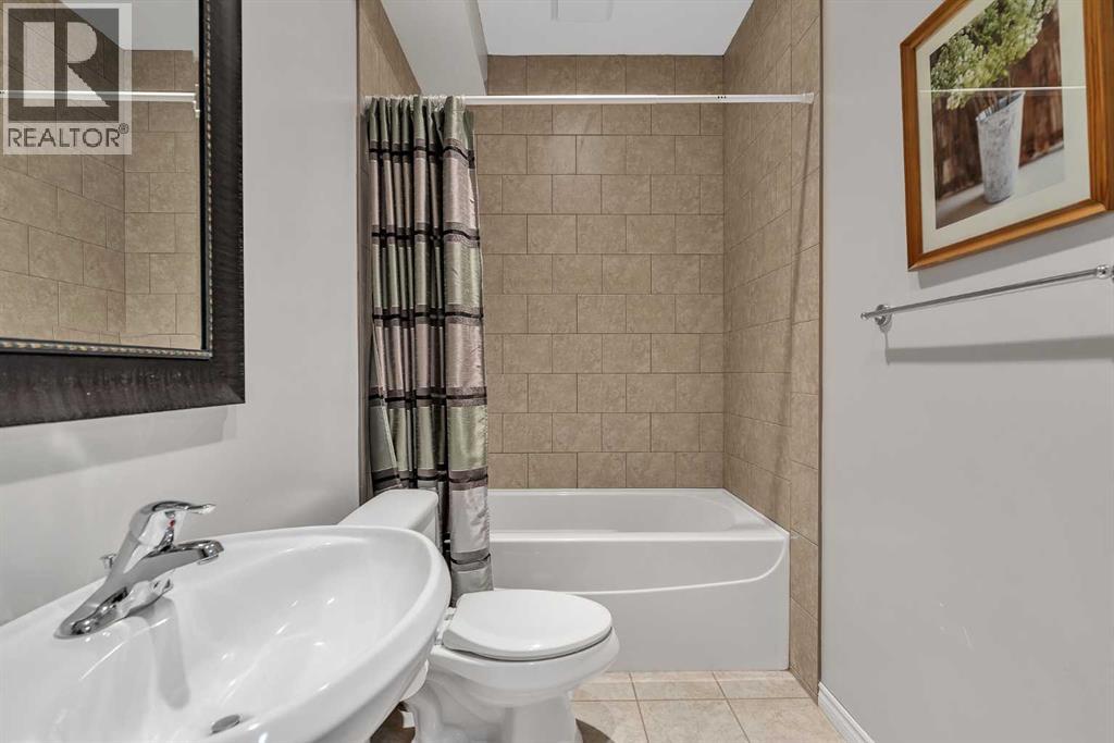 92 Bow Ridge Crescent, Cochrane, Alberta  T4C 1V1 - Photo 45 - A2299917
