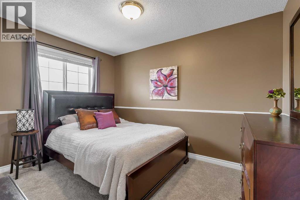 92 Bow Ridge Crescent, Cochrane, Alberta  T4C 1V1 - Photo 38 - A2299917