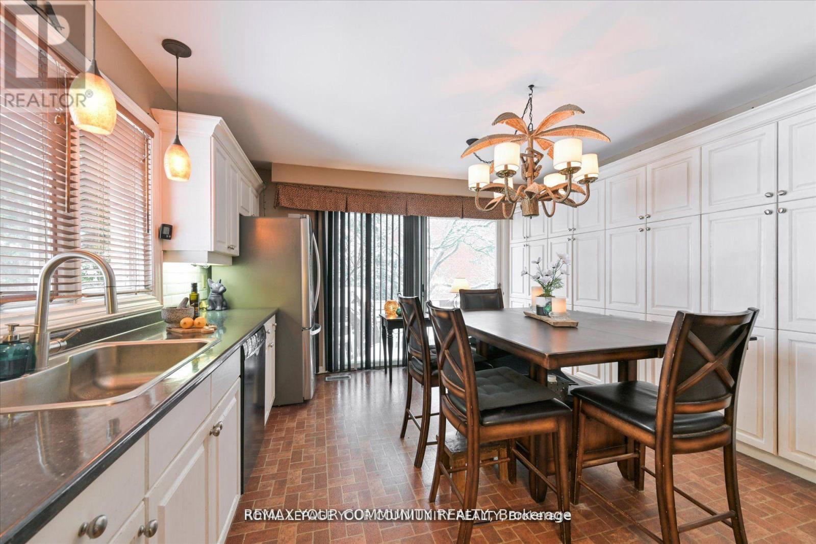 247 Harris Avenue, Richmond Hill, Ontario  L4E 3M3 - Photo 13 - N13075904