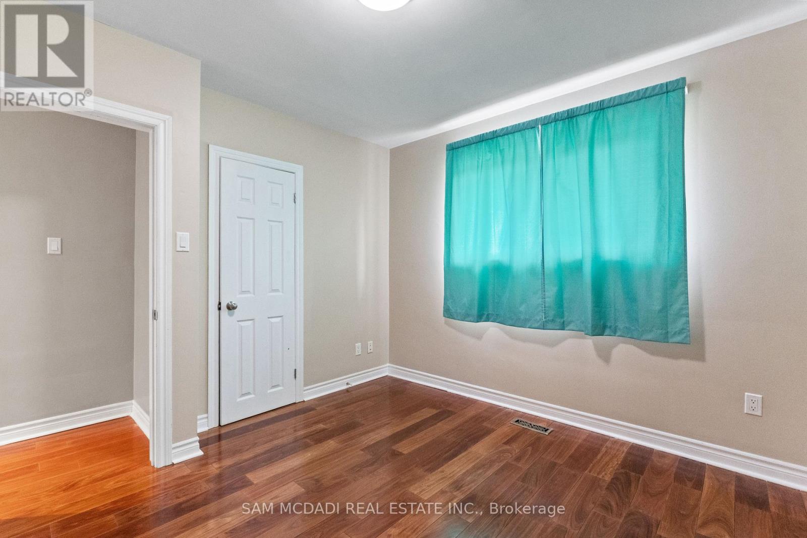 1214 Conyers Crescent, Mississauga, Ontario  L5C 1K1 - Photo 16 - W13075920