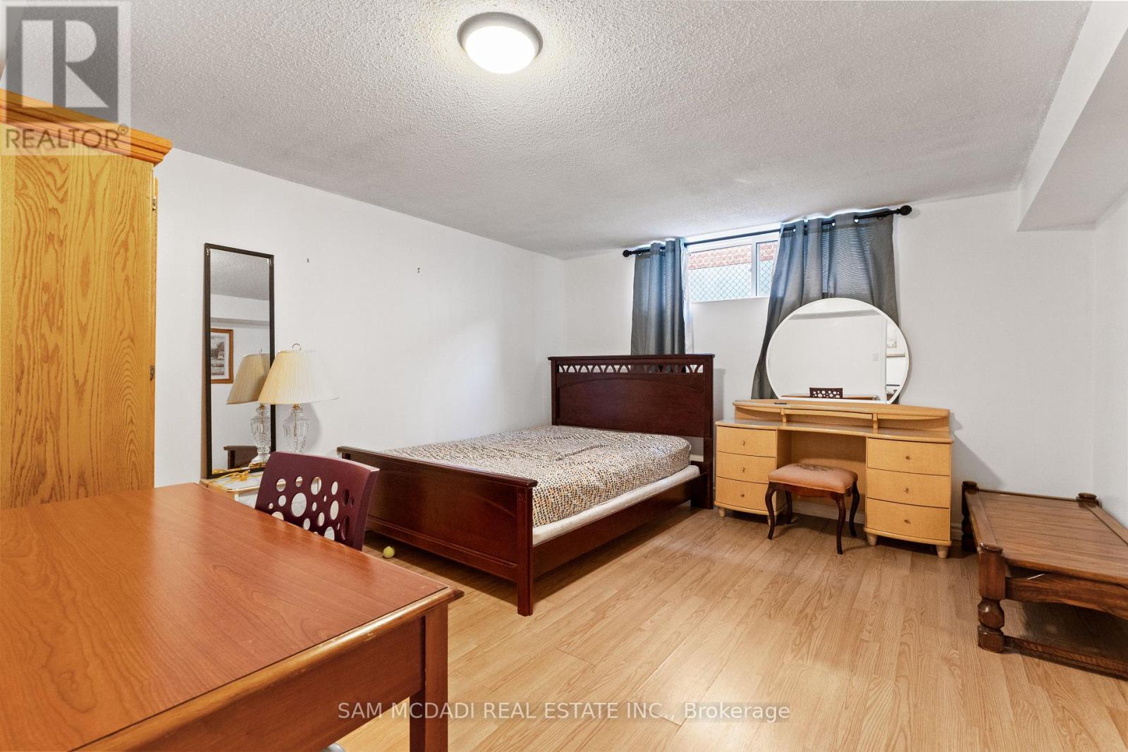 1214 Conyers Crescent, Mississauga, Ontario  L5C 1K1 - Photo 26 - W13075920