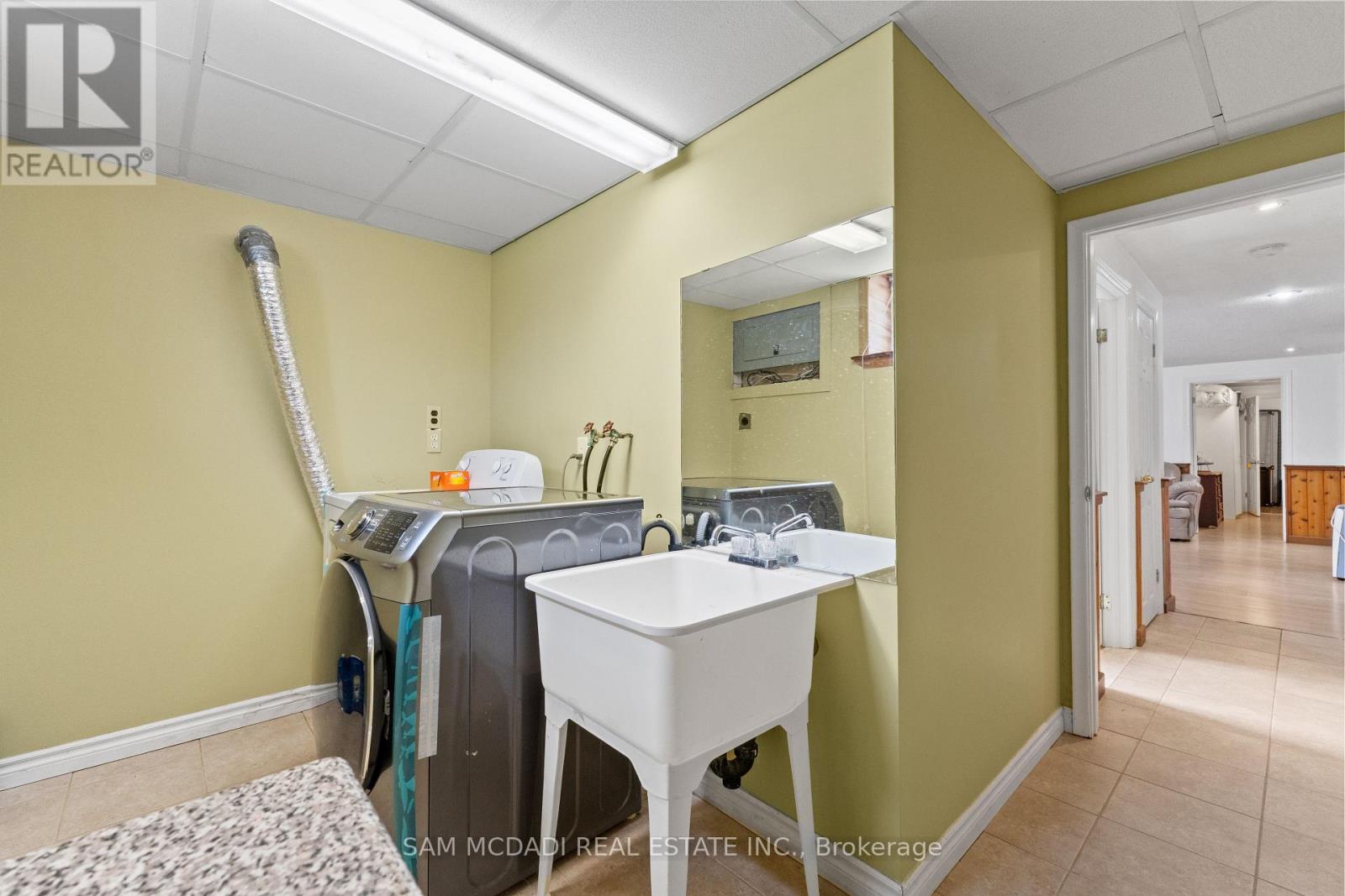 1214 Conyers Crescent, Mississauga, Ontario  L5C 1K1 - Photo 30 - W13075920