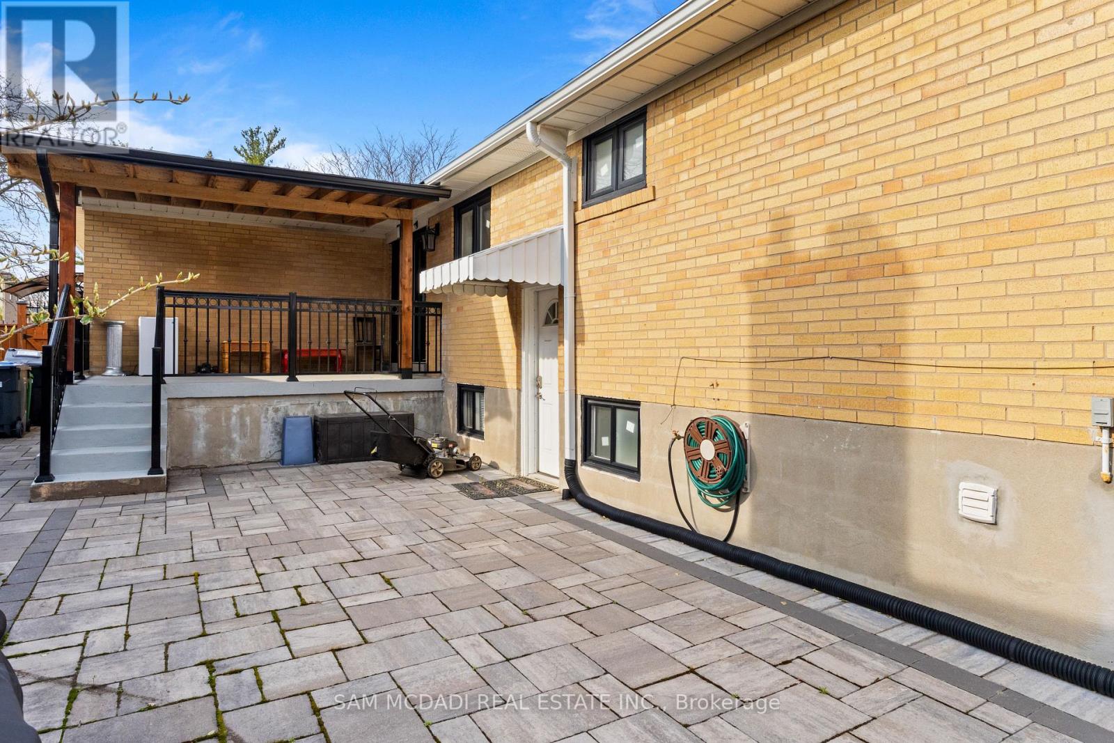 1214 Conyers Crescent, Mississauga, Ontario  L5C 1K1 - Photo 34 - W13075920