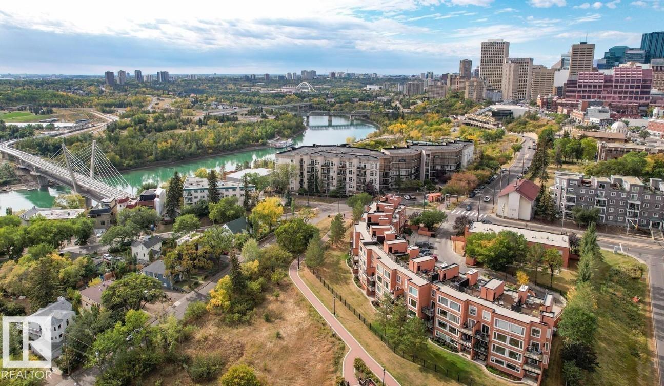 #115 10105 95 ST NW, Edmonton, Alberta