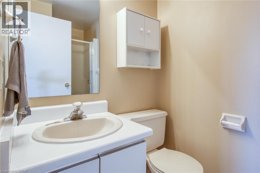 25 Valleyview Road Unit# 15, Kitchener, Ontario  N2E 1L5 - Photo 8 - 40826502