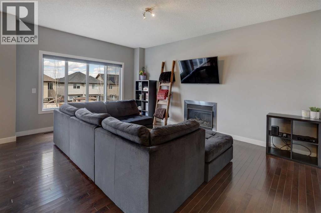 177 Hillcrest Drive Sw, Airdrie, Alberta  T4B 0Y8 - Photo 9 - A2306789