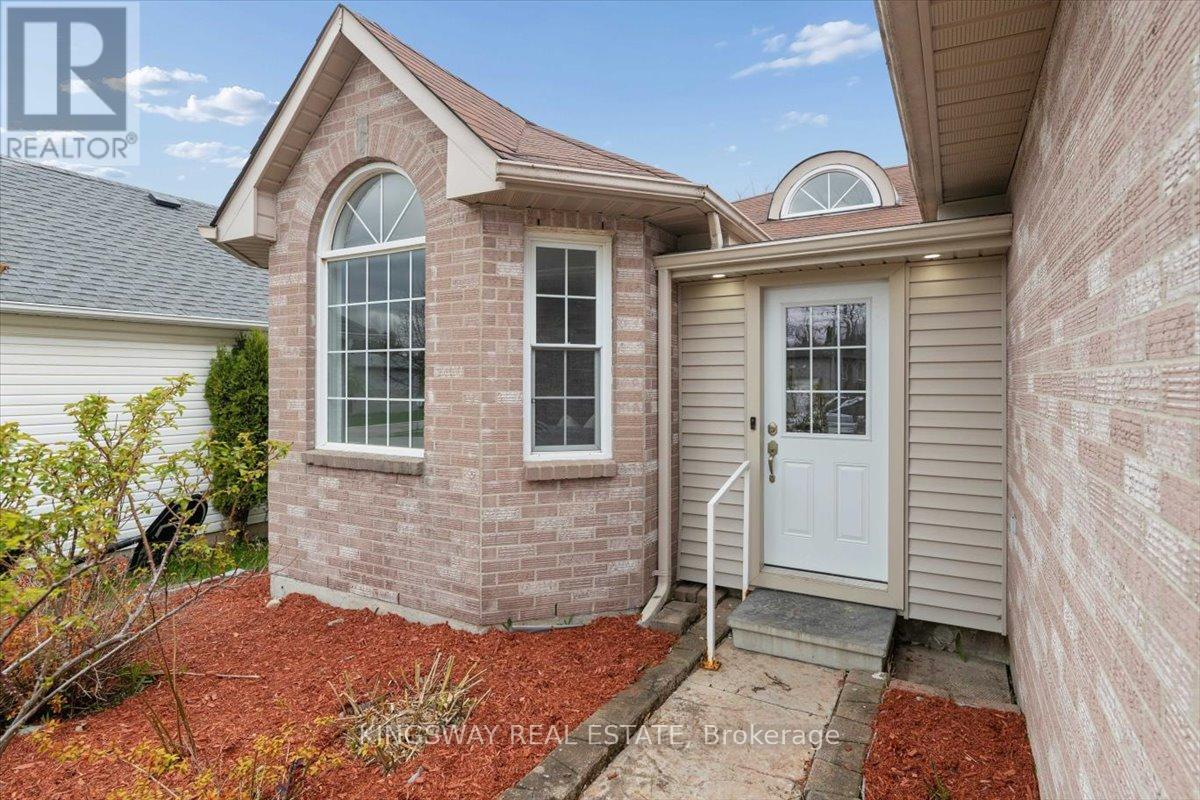 83 Canrobert Street, Woodstock, Ontario  N4S 8X4 - Photo 5 - X13075898