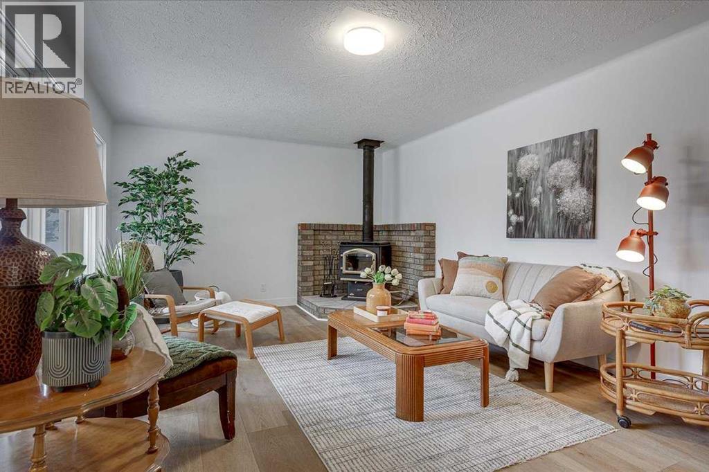 4018 47 Street, Red Deer, Alberta  T4N 1P2 - Photo 2 - A2306900