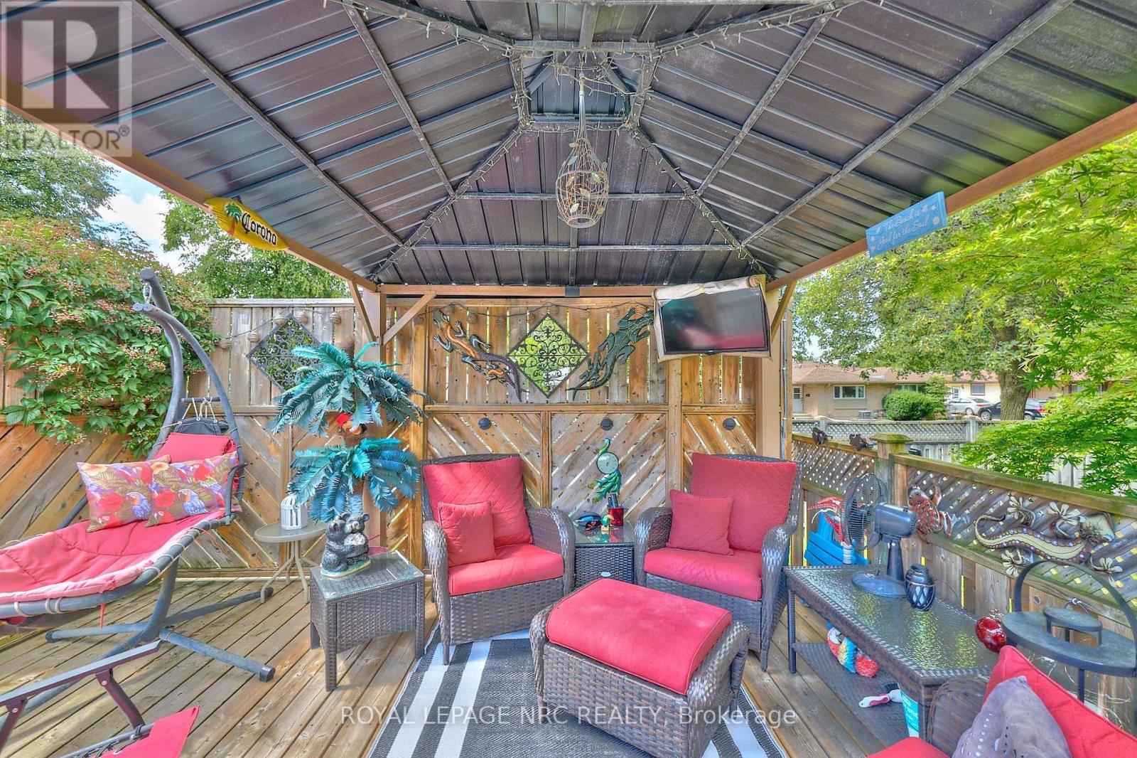 7263 Parkdale Street, Niagara Falls (Morrison), Ontario  L2E 6Y6 - Photo 12 - X13075948