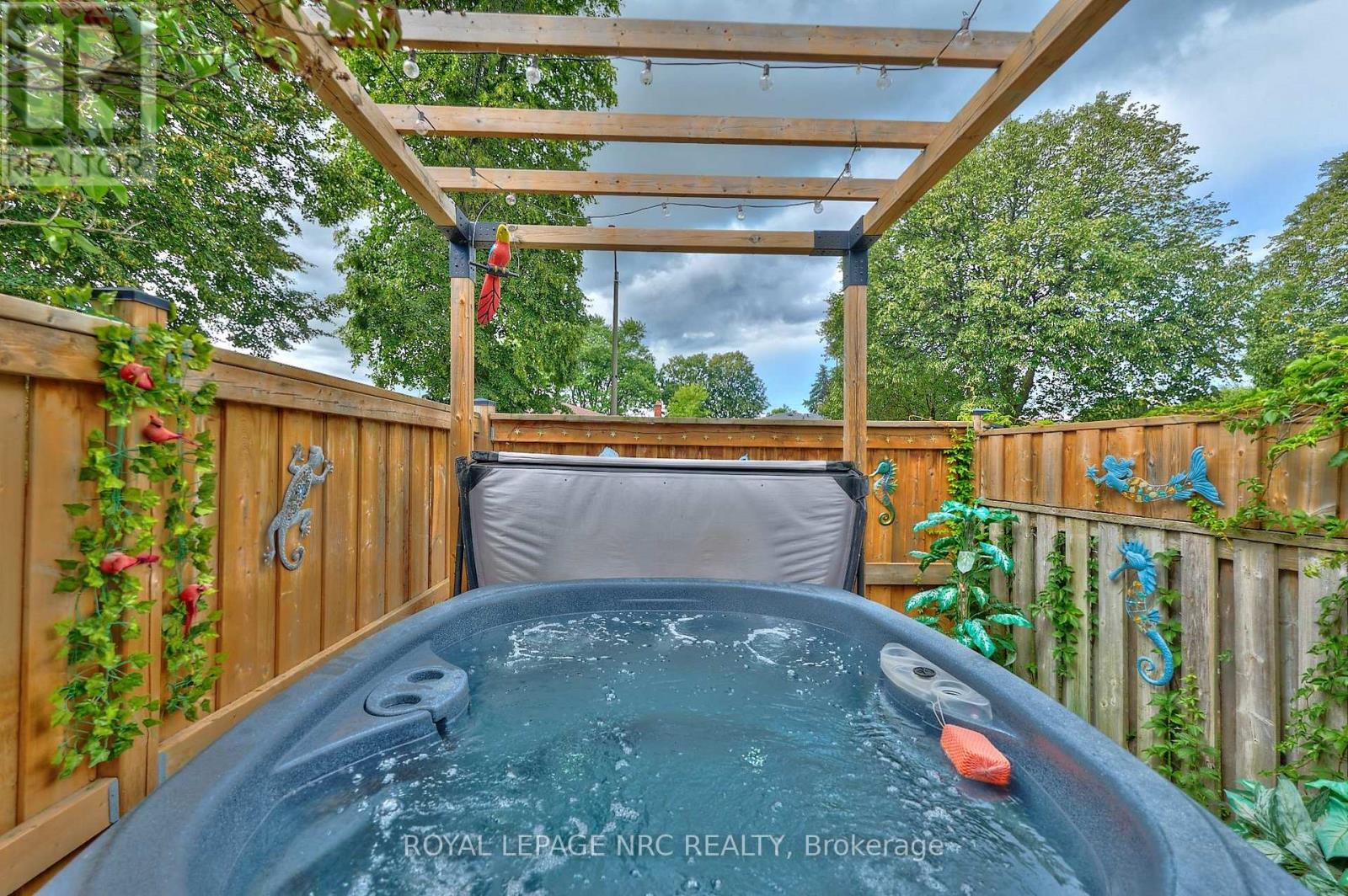 7263 Parkdale Street, Niagara Falls (Morrison), Ontario  L2E 6Y6 - Photo 17 - X13075948
