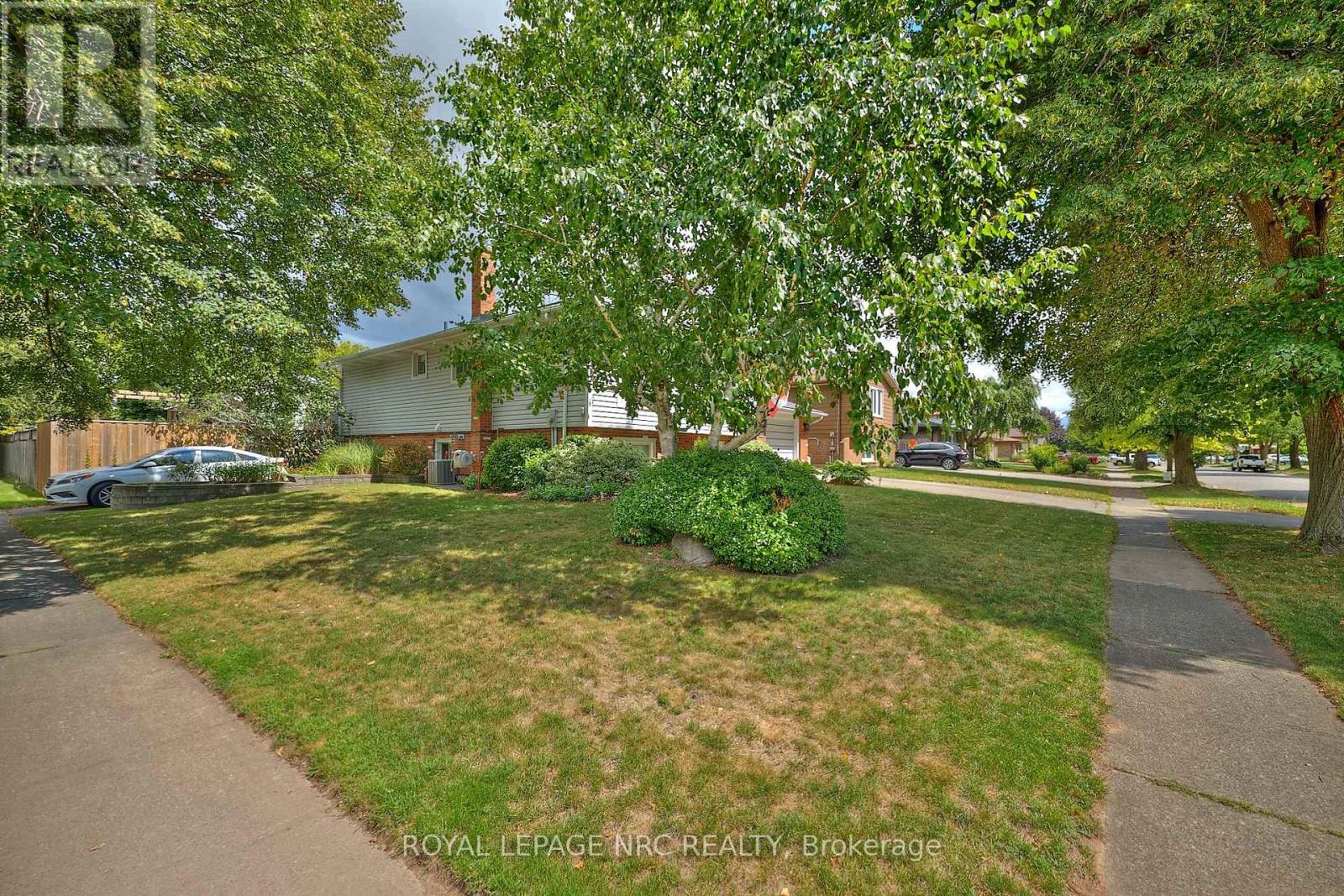 7263 Parkdale Street, Niagara Falls (Morrison), Ontario  L2E 6Y6 - Photo 2 - X13075948