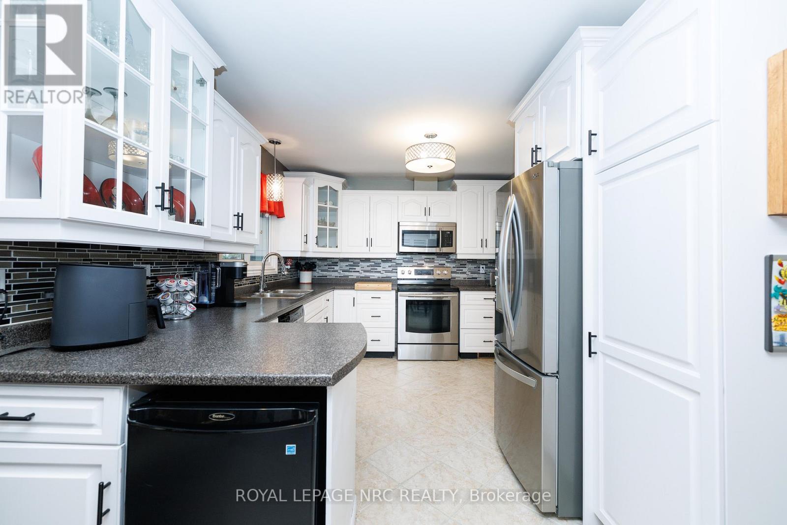 7263 Parkdale Street, Niagara Falls (Morrison), Ontario  L2E 6Y6 - Photo 31 - X13075948