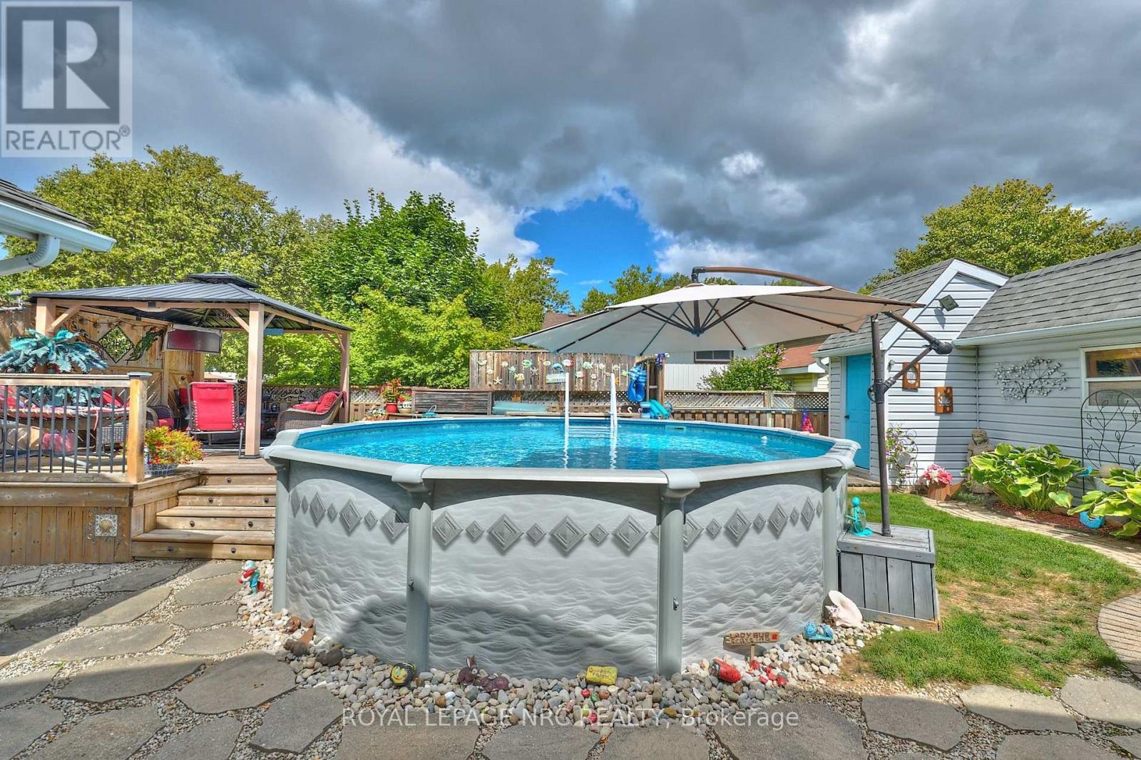 7263 Parkdale Street, Niagara Falls (Morrison), Ontario  L2E 6Y6 - Photo 7 - X13075948