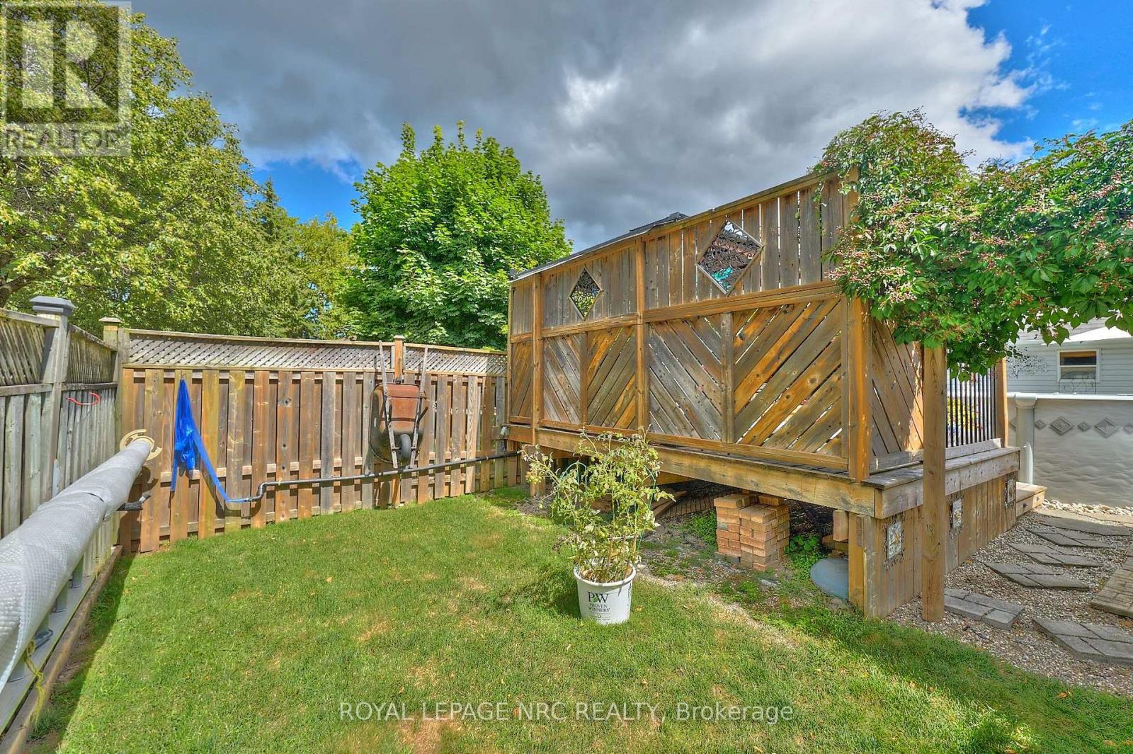 7263 Parkdale Street, Niagara Falls (Morrison), Ontario  L2E 6Y6 - Photo 8 - X13075948