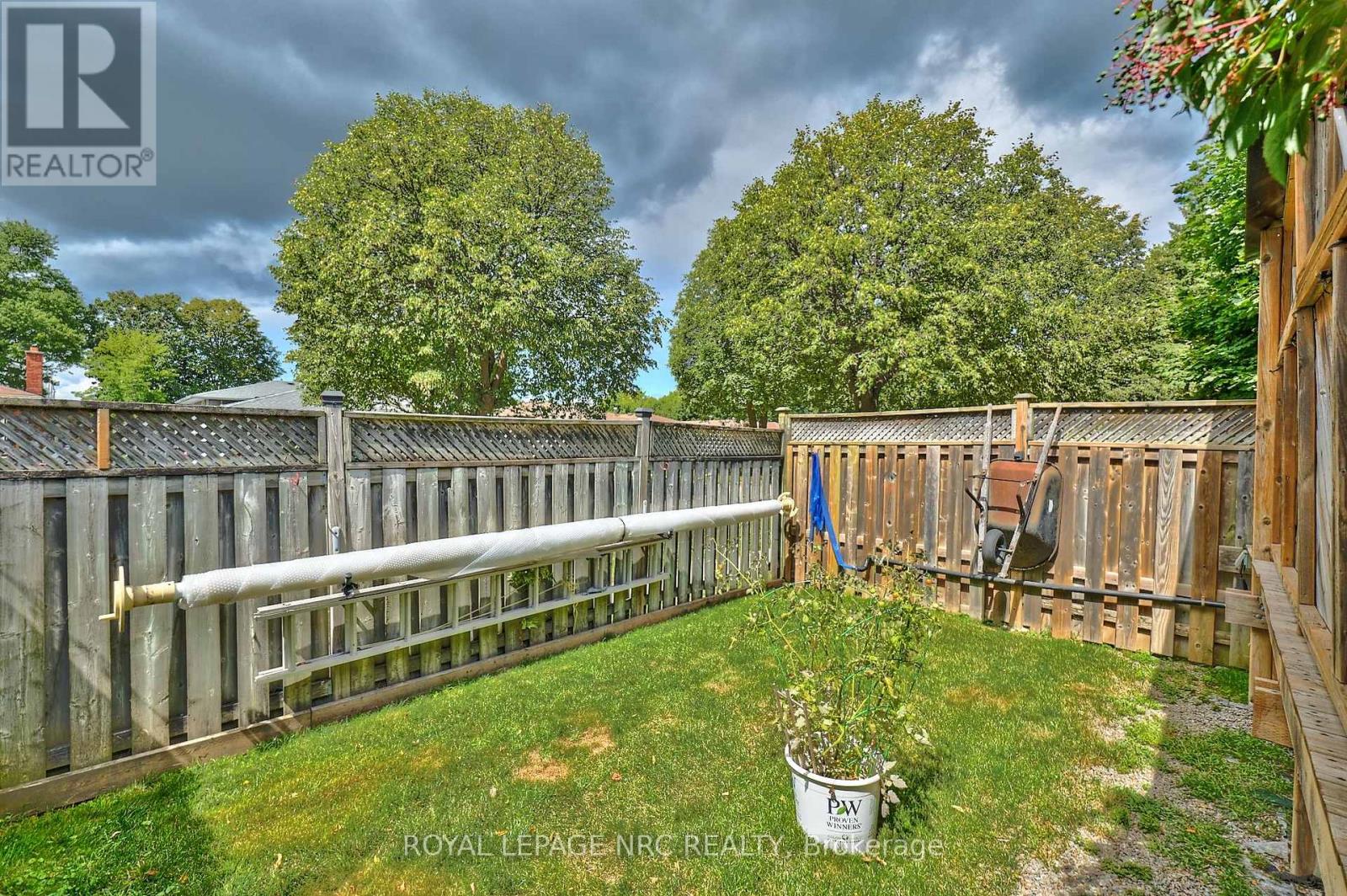 7263 Parkdale Street, Niagara Falls (Morrison), Ontario  L2E 6Y6 - Photo 9 - X13075948