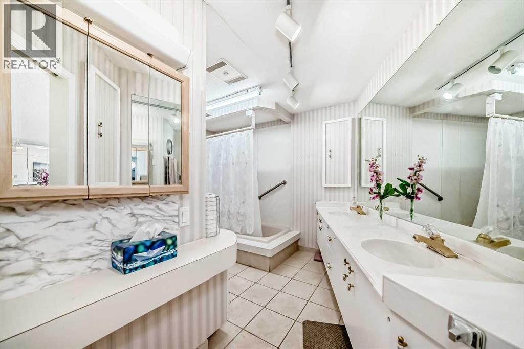 15 Whitewood Bay NE, Calgary, Alberta  T1Y 3N3 - Photo 25 - A2288909