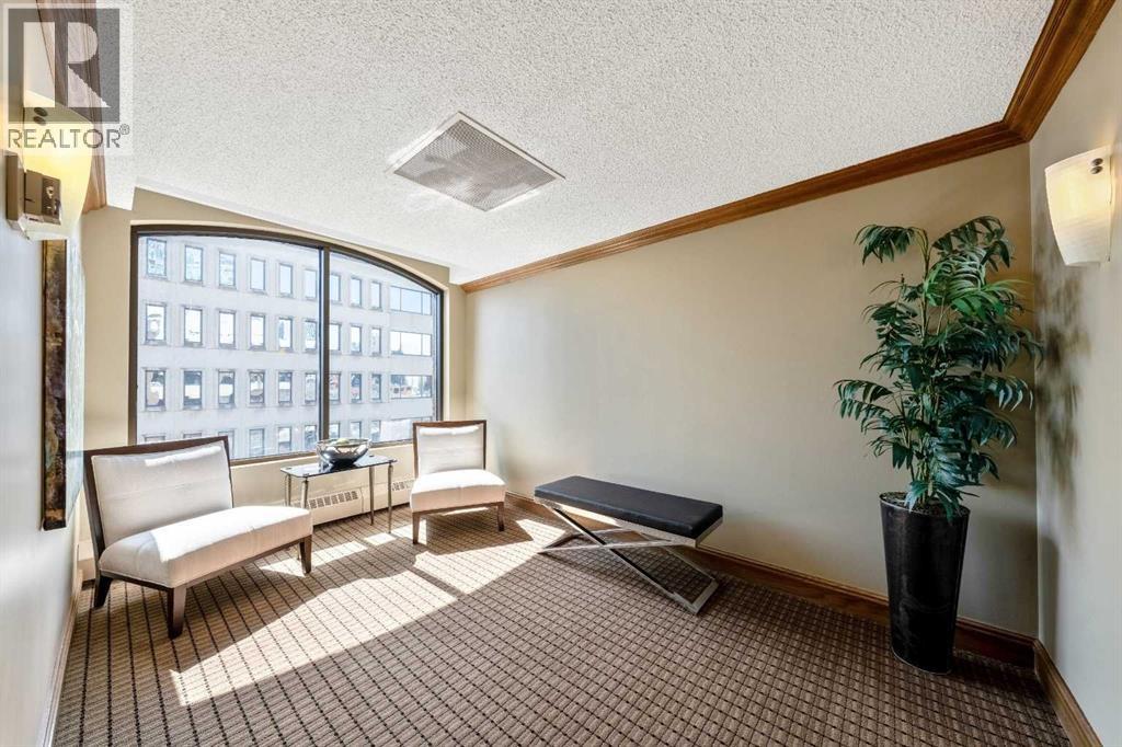 720, 728 13 Avenue Sw, Calgary, Alberta  T2R 0K9 - Photo 2 - A2305366