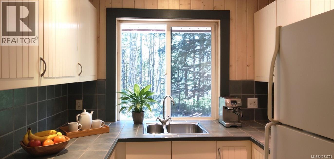 226 Bold Point Rd, Quadra Island, British Columbia  V0P 1H0 - Photo 12 - 1033791