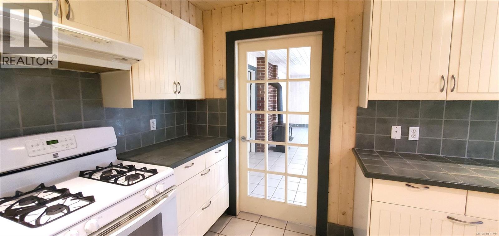 226 Bold Point Rd, Quadra Island, British Columbia  V0P 1H0 - Photo 9 - 1033791