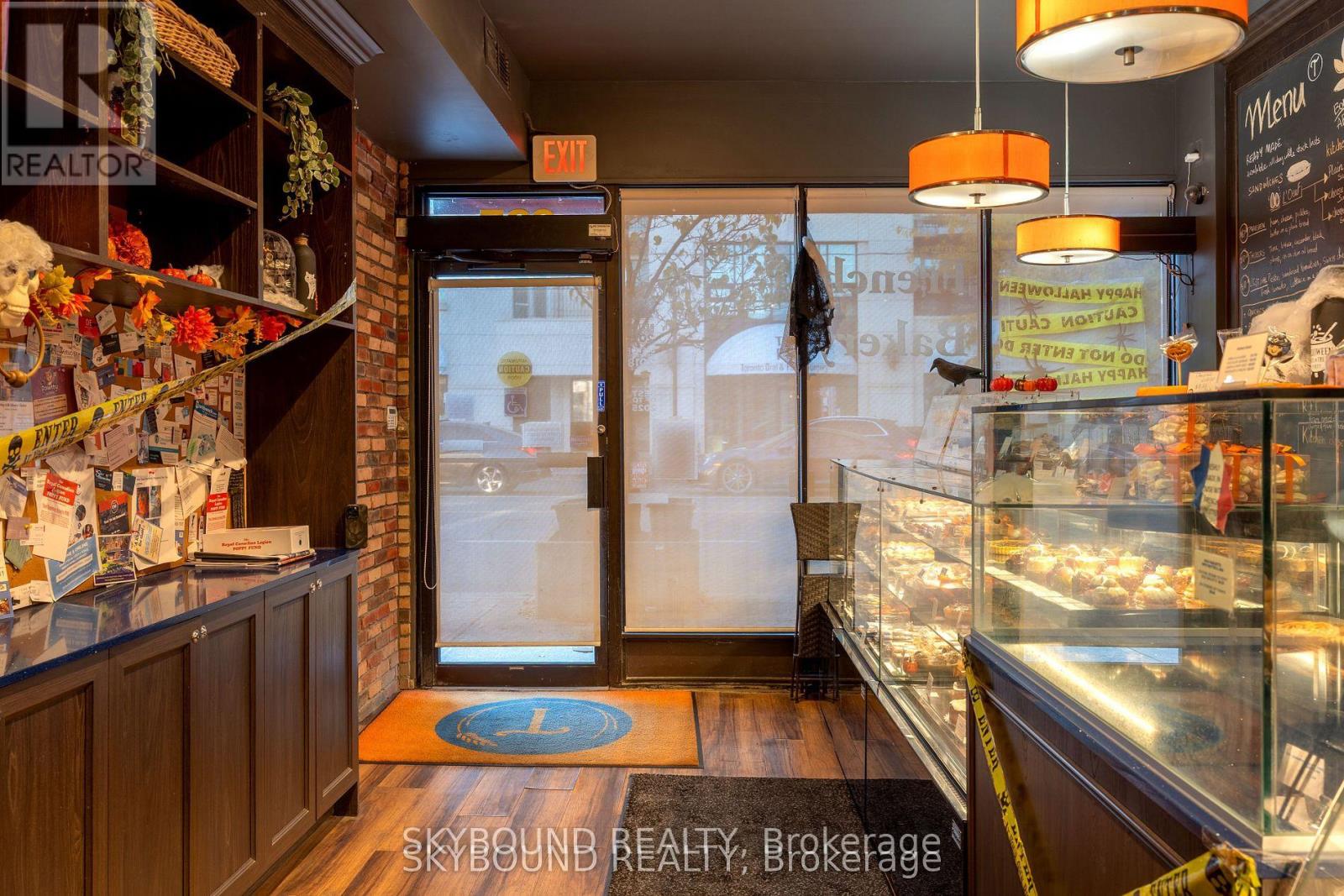 Retail And Upper - 627 Mount Pleasant Road, Toronto, Ontario  M4S 2M9 - Photo 14 - C13075954
