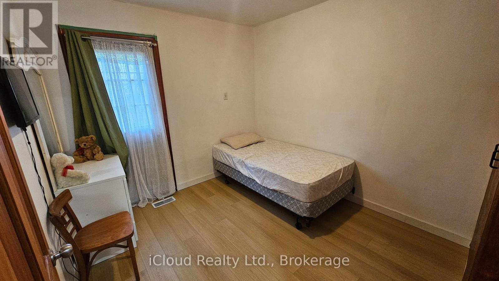 Main - 39 Frey Crescent, Toronto, Ontario  M1R 2C5 - Photo 6 - E13075956