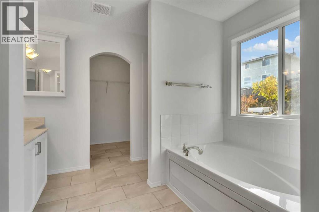 338 Panamount Drive Nw, Calgary, Alberta  T3K 5M1 - Photo 26 - A2302756