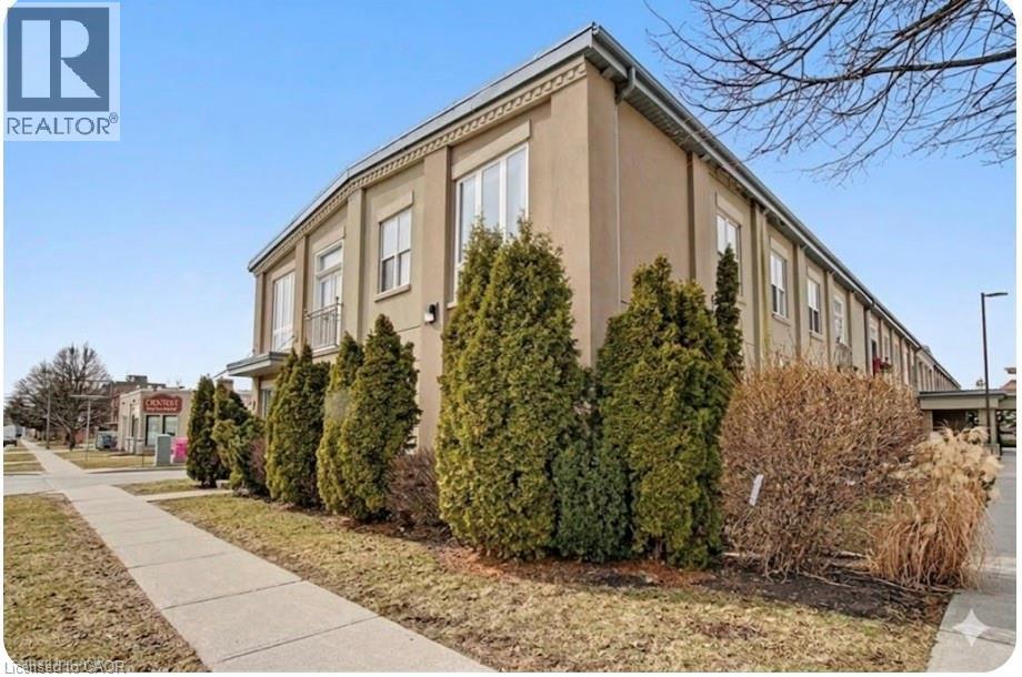 6365 DRUMMOND Road Unit# 207, Niagara Falls, Ontario