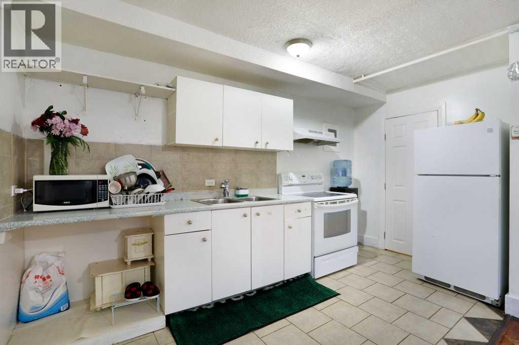135 1 Street E, Brooks, Alberta  T1R 1B7 - Photo 8 - A2278072