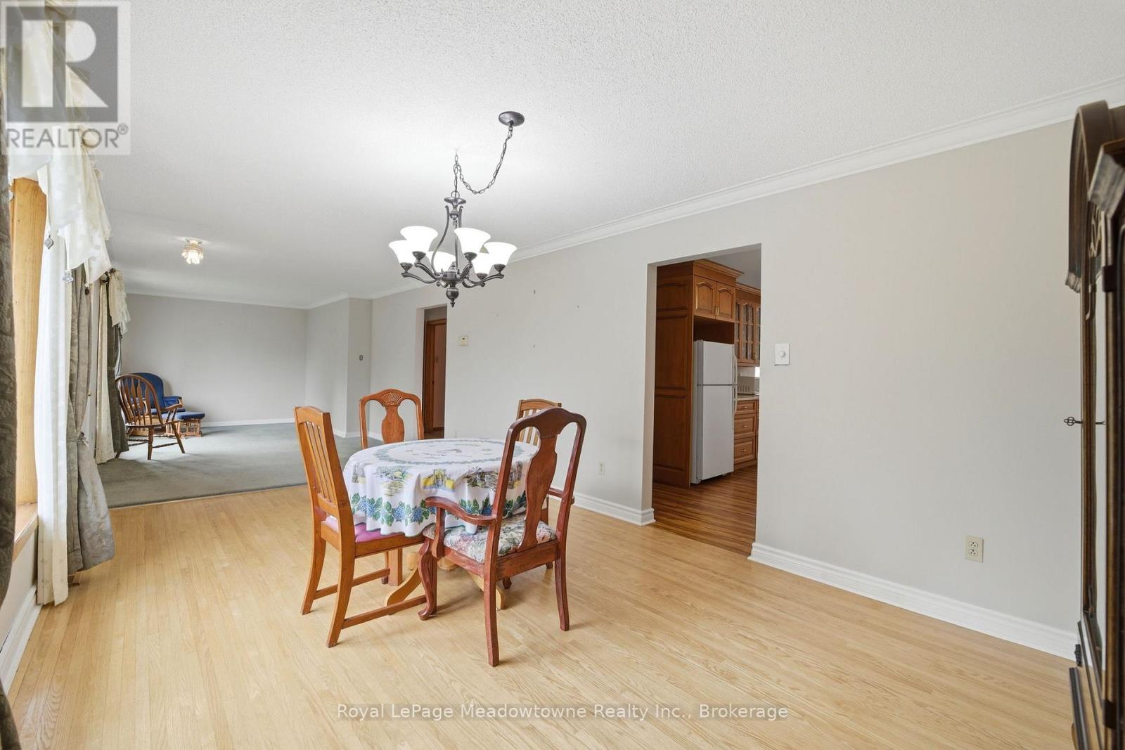 237 Woodhaven Road, Kitchener, Ontario  N2C 1V6 - Photo 12 - X13071794