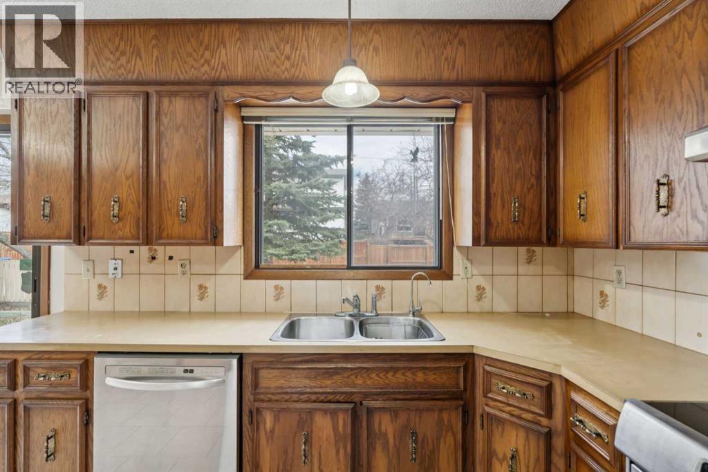 40 Scenic Place Nw, Calgary, Alberta  T3L 1A5 - Photo 16 - A2306340