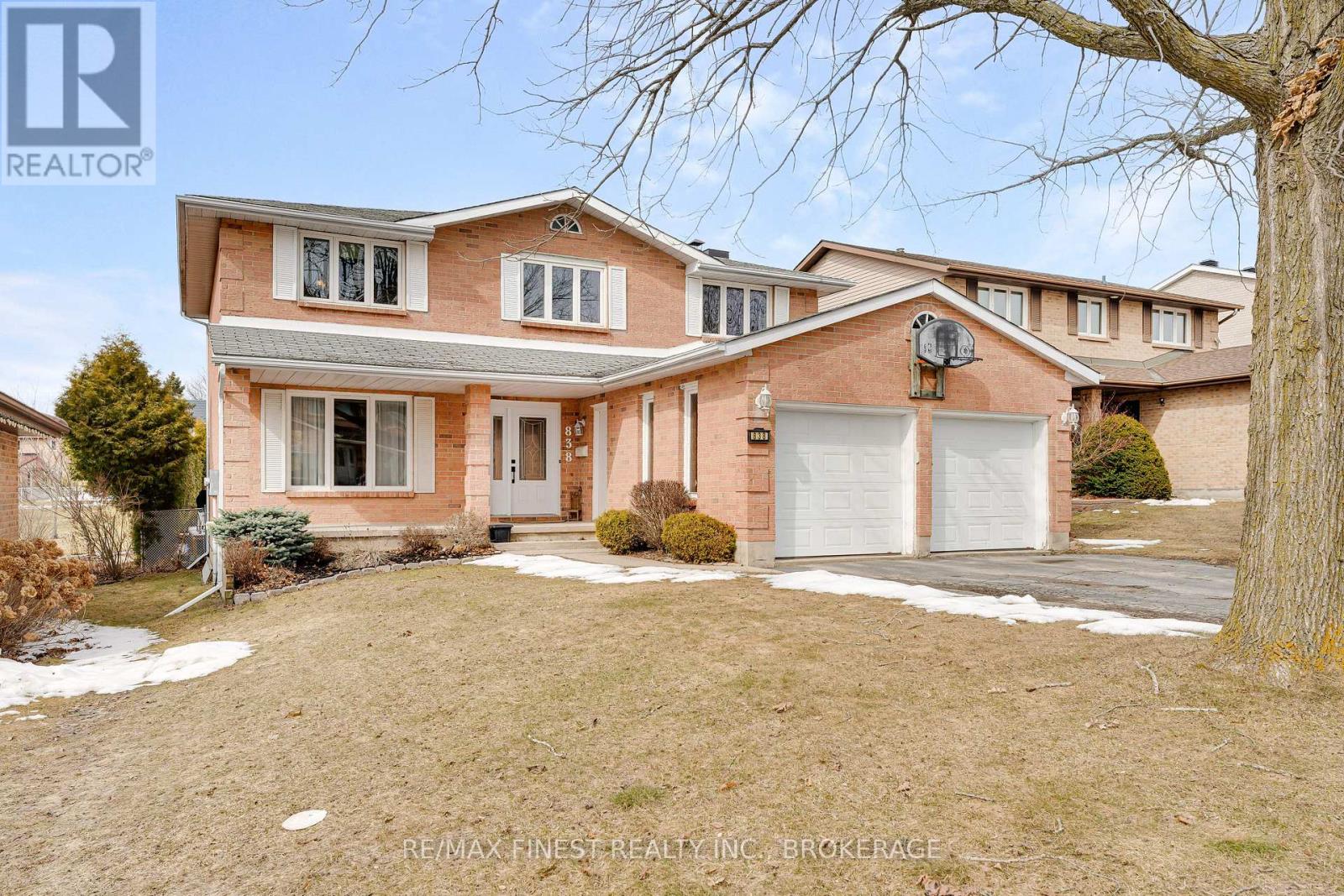 838 WOODSIDE DRIVE, Kingston, Ontario