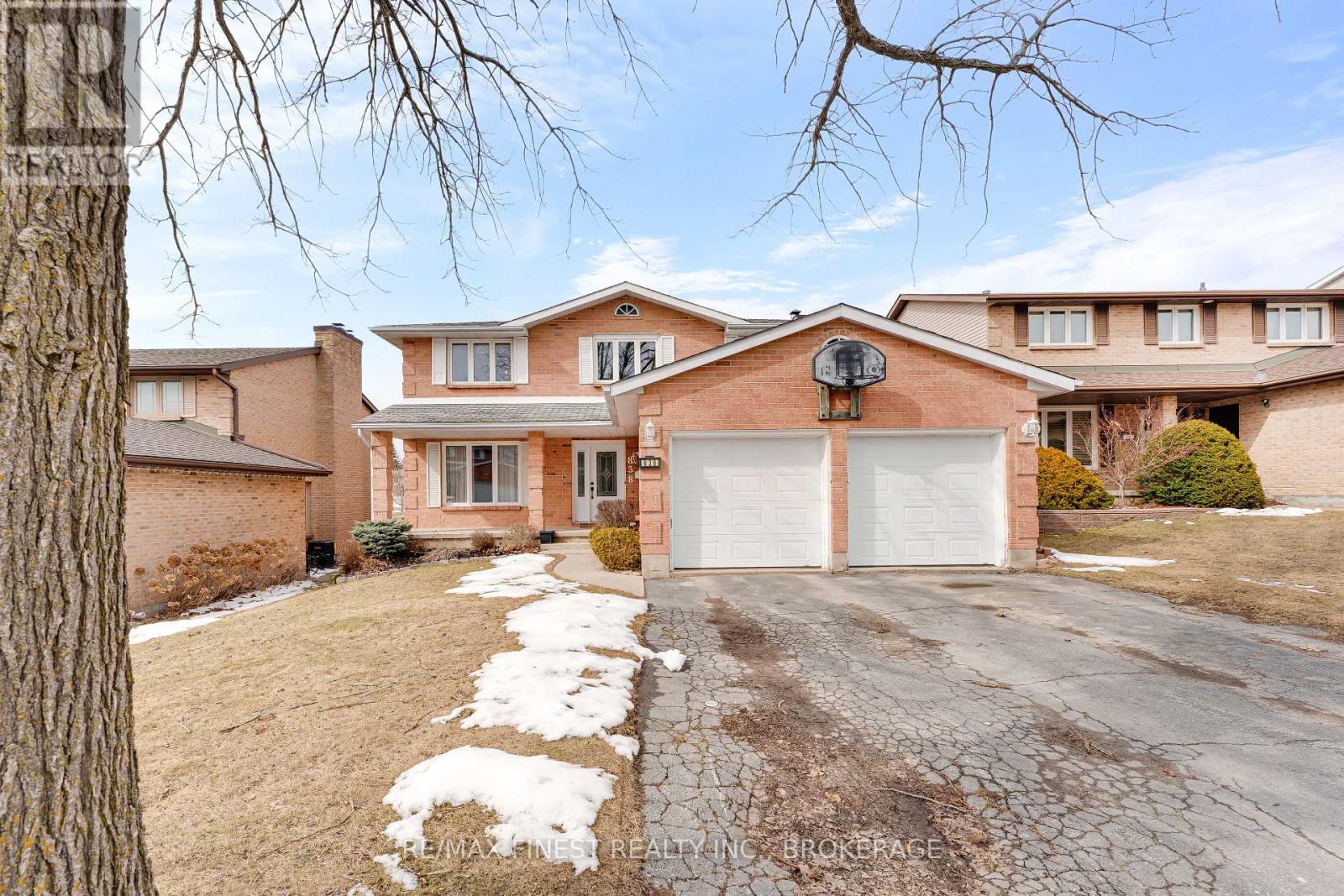 838 Woodside Drive, Kingston, Ontario  K7P 1T2 - Photo 2 - X12925482