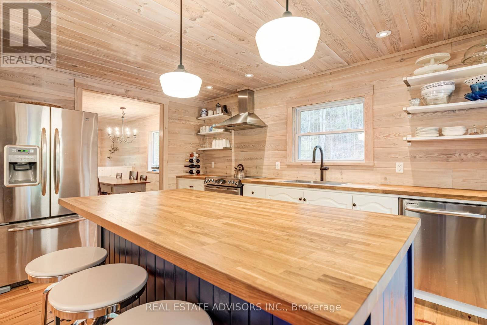 9387 County Road 9 Road, Clearview, Ontario  L0M 1G0 - Photo 16 - S13075986