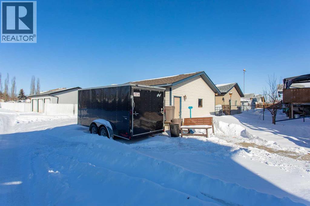 150 Robinson Avenue, Penhold, Alberta  T0M 1R0 - Photo 37 - A2287725
