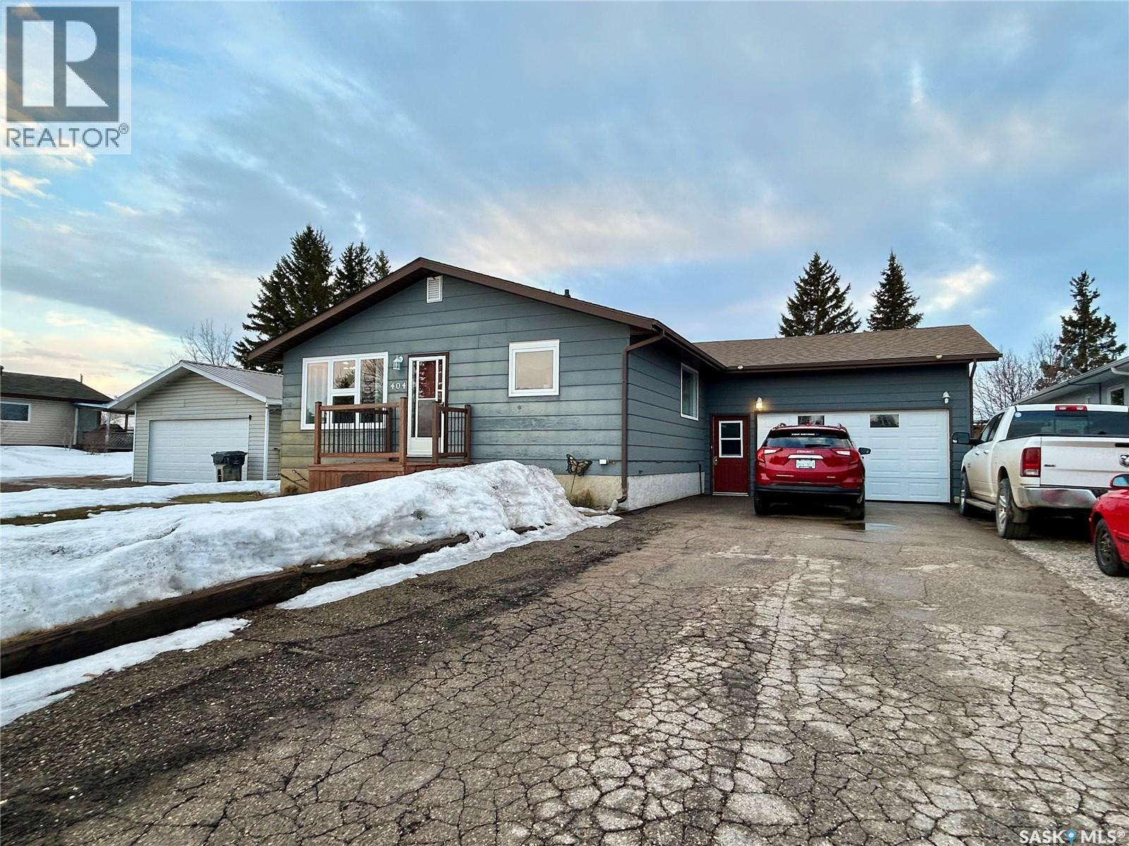 404 5th Street N, Nipawin, Saskatchewan  S0E 1E0 - Photo 3 - SK034645
