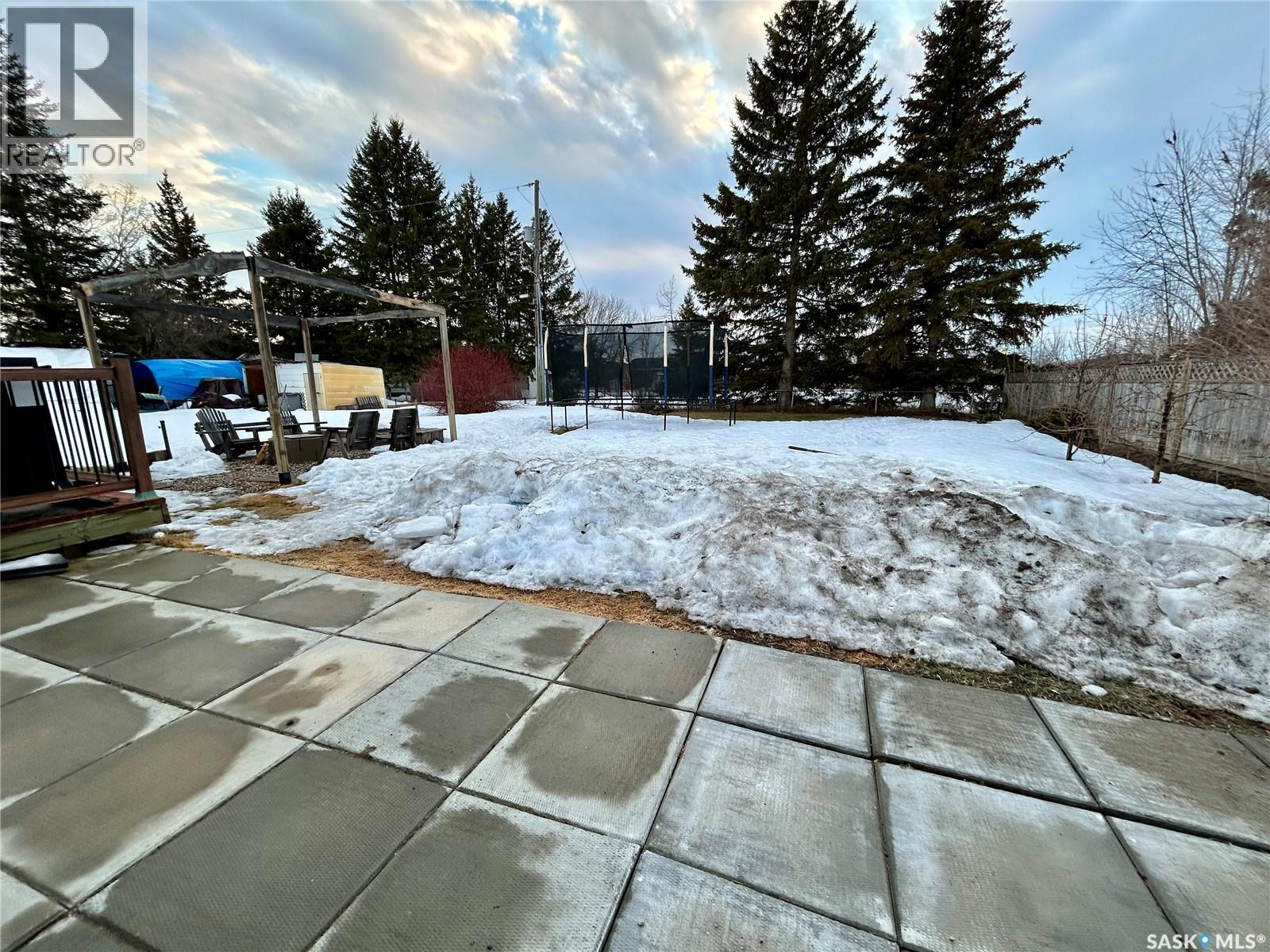 404 5th Street N, Nipawin, Saskatchewan  S0E 1E0 - Photo 35 - SK034645
