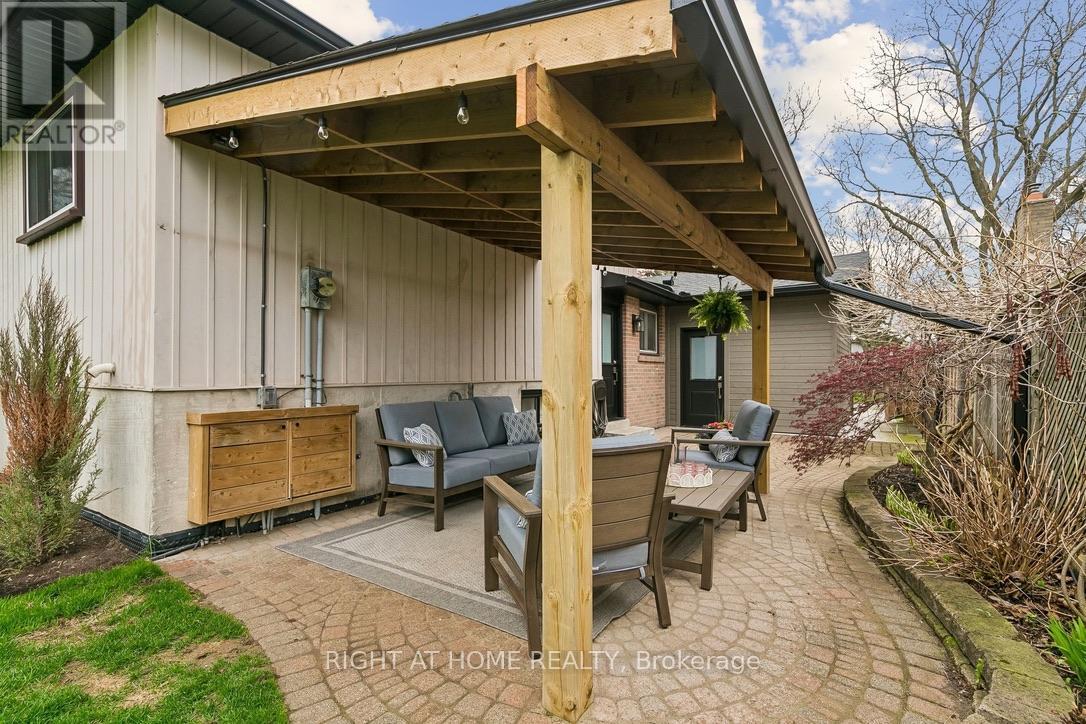 1362 Sycamore Drive, Burlington, Ontario  L7M 1H2 - Photo 38 - W13075990