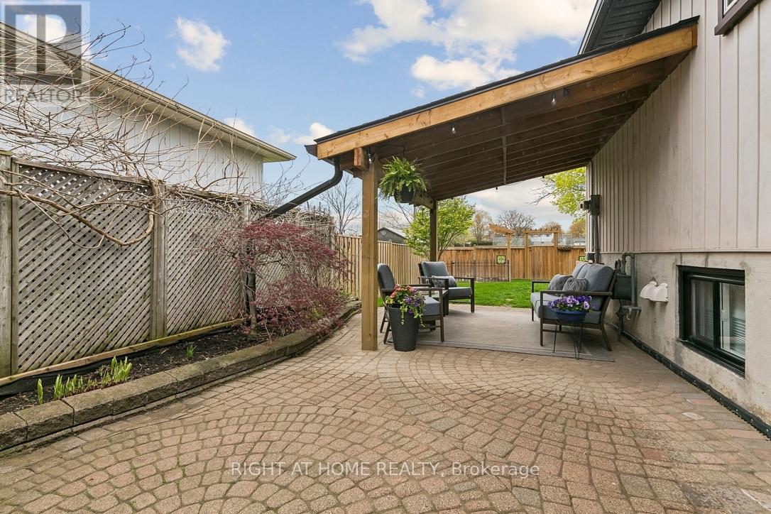 1362 Sycamore Drive, Burlington, Ontario  L7M 1H2 - Photo 39 - W13075990